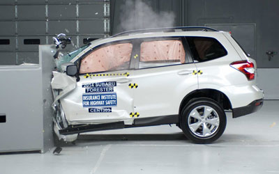 Краш-тесты IIHS 2013 года Subaru Forester