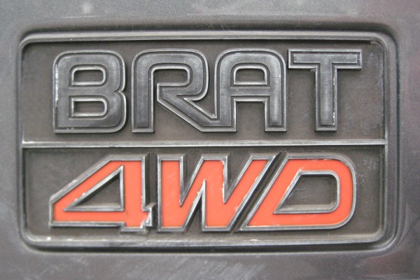 Логотип subaru brat